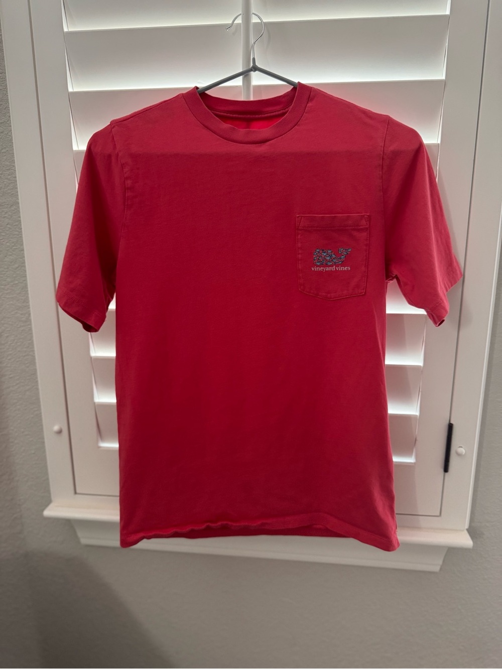 Vineyard Vines Short-Sleeve Pocket Tee in Red